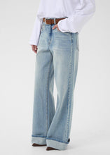Load image into Gallery viewer, GZSARA HW WIDE JEANS | WASHED BLUE GESTUZ