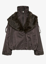 Load image into Gallery viewer, GZOLINA JACKET | RAVEN GESTUZ