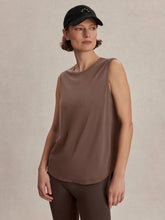 Load image into Gallery viewer, Varley NOLAN SEAMLESS LONGLINE TANK | COFFEE QUARTZ