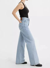 Load image into Gallery viewer, RIBCAGE WIDE LEG JEANS | FAR AND WIDE - BLUE LEVI&#39;S