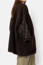 Load image into Gallery viewer, INES TEDDY SLEEVELESS JACKET | CHOCOLATE BROWN AME