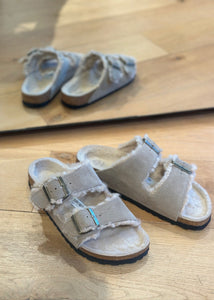 ARIZONA SHEARLING | TAUPE BIRKENSTOCK AT MELLOW CONCEPT BRUSSELS