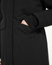 Load image into Gallery viewer, AVELYN JACKET | BLACK ELVINE