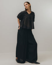 Load image into Gallery viewer, VOLUME BLOUSE | BLACK EMIN &amp; PAUL