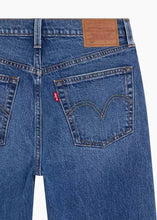 Load image into Gallery viewer, 501 CROPPED JEANS  | DREW ME IN-BLUE (Copy) LEVI&#39;S