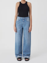 Load image into Gallery viewer, NIKKA WIDE JEANS | MID BLUE CLOSED
