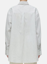 Load image into Gallery viewer, SHIRT WITH POCKET | IVORY CLOSED