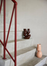 Charger l&#39;image dans la galerie, CERAMIC VASE ORGANIC | ESPRESSO (L) HK LIVING