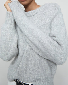 CROPPED CREW NECK | LIGHT GREY MELANGE CLOSED