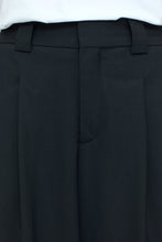 Load image into Gallery viewer, WENDLYN WIDE PANTS | BLACK CLOSED