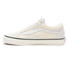 Load image into Gallery viewer, VANS UA OLD SKOOL 36 DX CLASSIC | WHITE