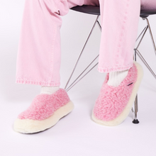 Load image into Gallery viewer, NORDIC SLIPPER V2 | FLAMINGO PINK/NATURAL RUE DE WOOL