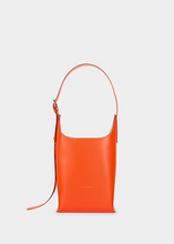 Load image into Gallery viewer, LIZ BUCKET MEDIUM | MANGO ZARINA ROUGE