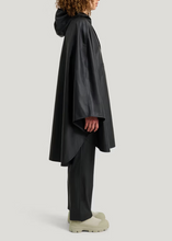 Load image into Gallery viewer, PU LIGHT RAINPONCHO | JET BLACK TRETORN