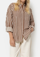 Load image into Gallery viewer, DADDY OVERSIZED SHIRT | CAMEL STRIPED AME