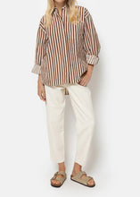 Load image into Gallery viewer, DADDY OVERSIZED SHIRT | CAMEL STRIPED AME