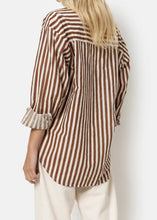 Load image into Gallery viewer, DADDY OVERSIZED SHIRT | CAMEL STRIPED AME