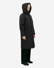 Load image into Gallery viewer, ELSIE HEAVY WINTER JACKET | BLACK ELVINE