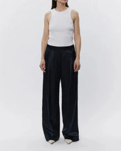 Charger l&#39;image dans la galerie, ENZO HIGH SHINE BLEND PANTS | BLACK DAY BIRGER AND MIKKELSEN