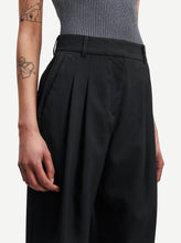 Load image into Gallery viewer, Luzy Trouser black Samsoe Samsoe