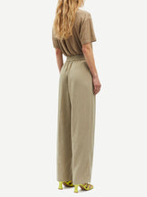 Charger l&#39;image dans la galerie, SAJULIA TROUSERS | LIGHT OLIVE SAMSOE SAMSOE