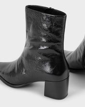 Load image into Gallery viewer, GISELLE BOOTS | BLACK VAGABOND