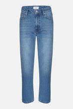 Load image into Gallery viewer, GWEN STRAIGHT DENIM PANTS L32 | MID-BLUE by AME