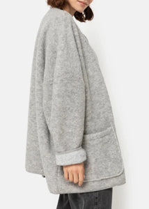 HANNAH WOOLY OVERSIZED JACKET | LIGHT GREY AME