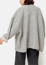 Load image into Gallery viewer, HANNAH WOOLY OVERSIZED JACKET | LIGHT GREY AME