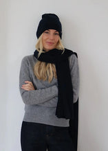 Charger l&#39;image dans la galerie, HUE SOLID CASHMERE BEANIE | BLACK BETA STUDIOS