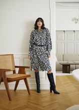 Load image into Gallery viewer, KAROXY SHIRT DRESS | WHITE BLACK LEOPARD