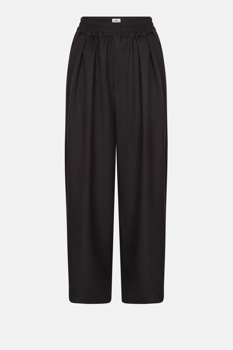 KICK PLEATED PANTS | BLACK AME