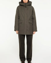 Load image into Gallery viewer, KAIRI JACKET | DEEP OLIVE ELVINE