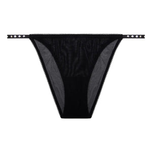 CLIO BRIEFS | BLACK LOVE STORIES INTIMATES