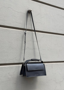 LEO HANDBAG | CHARCOAL ZARINA ROUGE AT MELLOW CONCEPT