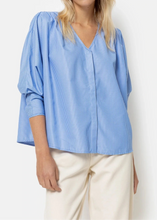 Load image into Gallery viewer, LOUANE SHIRT PADDED SHOULDER SHIRT | BLUE STRIPED AME