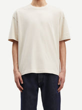 Load image into Gallery viewer, NICO T-SHIRT | UNDYED by SAMSOE SAMSOE