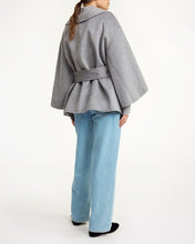 Charger l&#39;image dans la galerie, MARGITH COAT | GREY MELANGE BY MALENE BIRGER