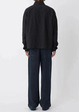 Load image into Gallery viewer, MAZA SHIRT | BLACK COMB. WON HUNDRED