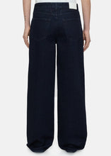 Load image into Gallery viewer, NIKKA WIDE JEANS | DARK BLUE CLOSED