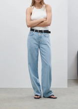 Load image into Gallery viewer, NIKKA WIDE JEANS | LIGHT BLUE