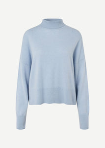 NOLA TURTLENECK | PEARL BLUE SAMSOE SAMSOE