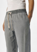 Load image into Gallery viewer, OBFRAME MW PANTS | LIGHT GREY DENIM