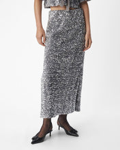 Charger l&#39;image dans la galerie, OBKINNE HW LONG SKIRT | ASPHALT/SILVER SEQUIN OBJECT