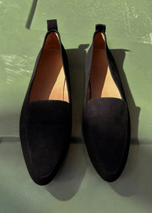 CAJSA SUEDE | BLACK FLATTERED