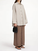 Charger l&#39;image dans la galerie, DERRIS SHIRT | WARM BROWN BY MALENE BIRGER