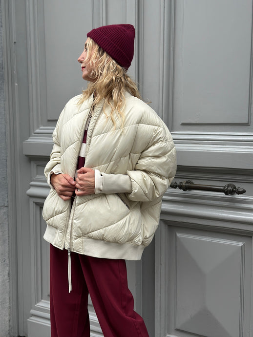 QUILTED JACKET | SHORTBREAD BEIGE CLOSED