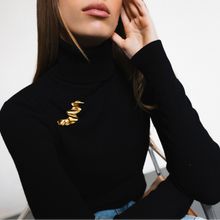 Load image into Gallery viewer, RESI BROCHE | GOLD PIN PEOPLE