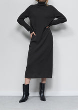 Load image into Gallery viewer, ROLLI DRESS EXTRA LONG | BLACK CLOSED