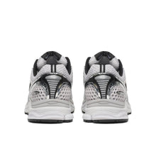 Load image into Gallery viewer, PROGRID TRIUMPH 4 | FOG BLACK SAUCONY